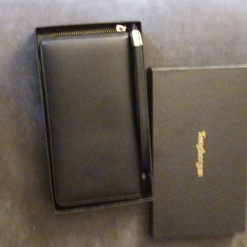 Black leather wristlet